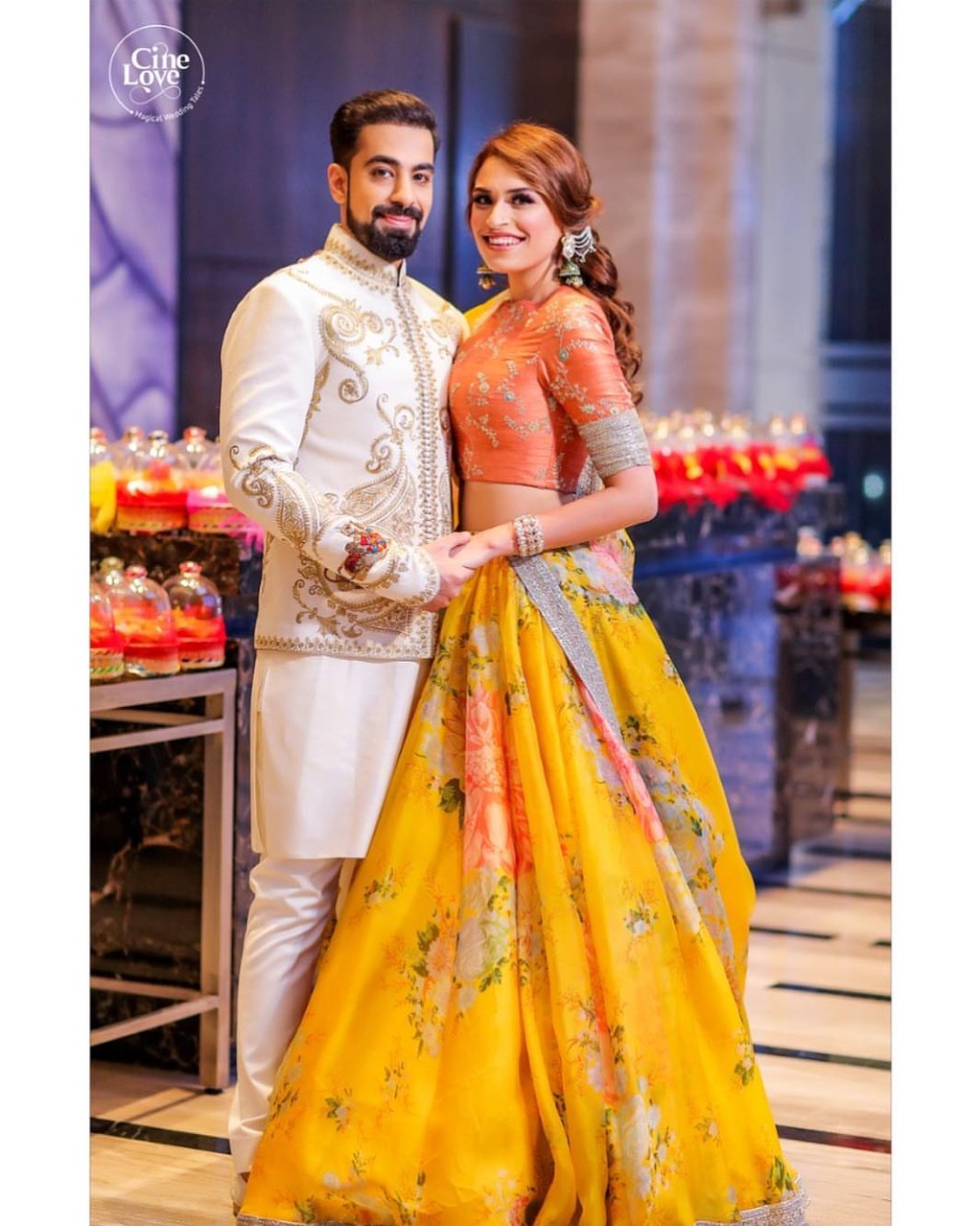This Bride Ditched 'Laal Dulhan Ka Joda' And Opted For A Bright Yellow  Sabyasachi Mukherjee Lehenga