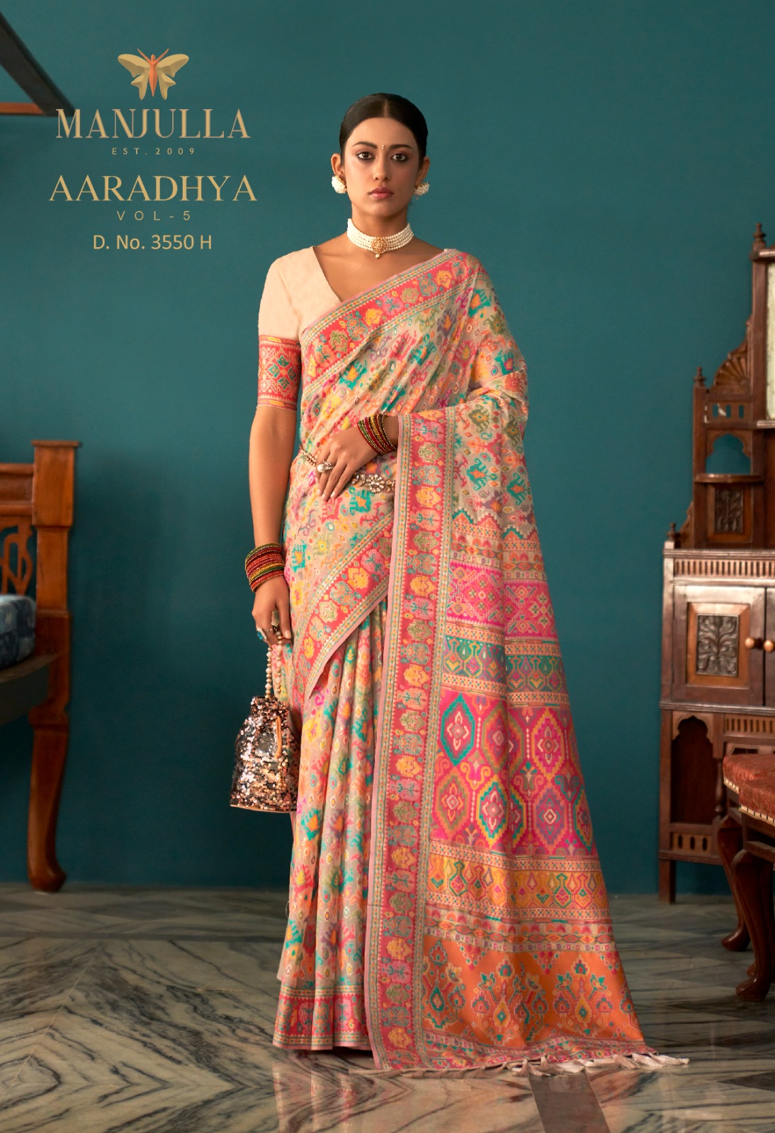 Manjulla Aaradhya 3550-H