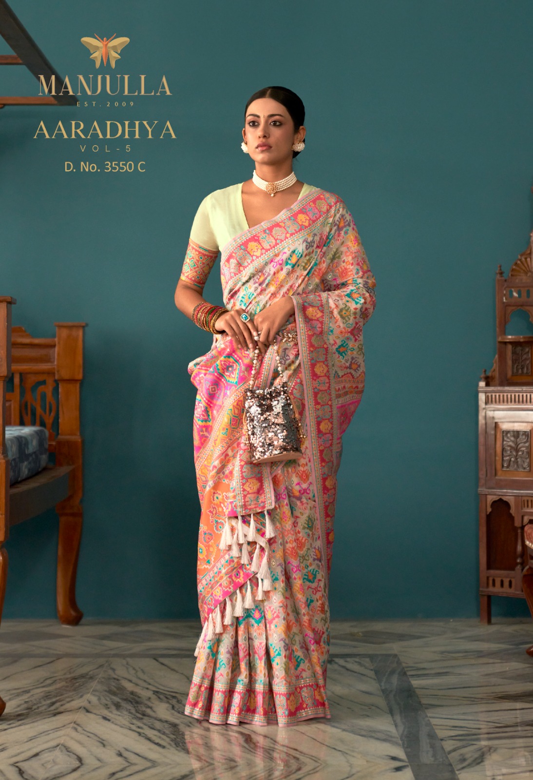 Manjulla Aaradhya 3550-C