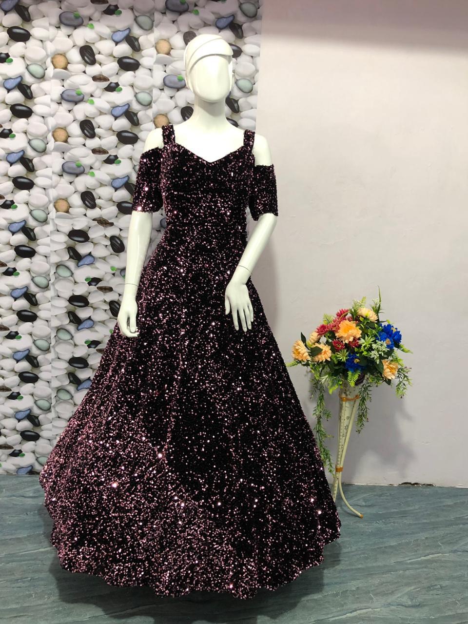 Luxury Glitter Sequin Ball Gown For Women Off Shoulder Red Glitter  Quinceanera Dresses, Sweet 16 Formal Party Night, Elegant Long Prom Grips  From Queenshoebox, $154.07 | DHgate.Com