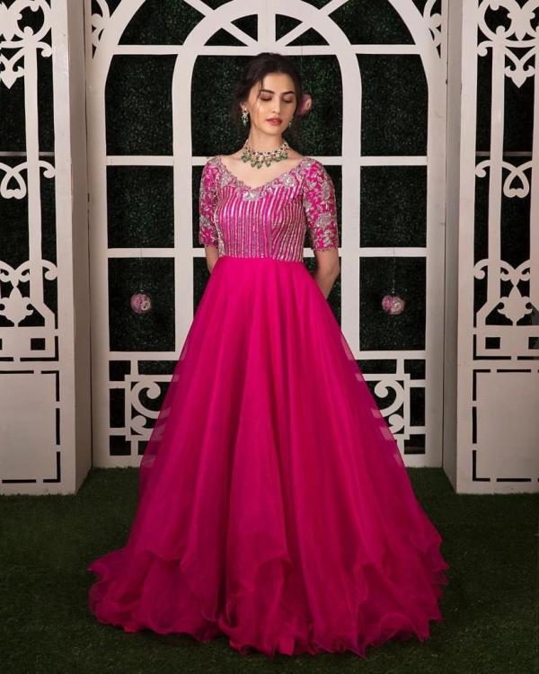 Bollywood  Designer Gown SR-1324 Design  